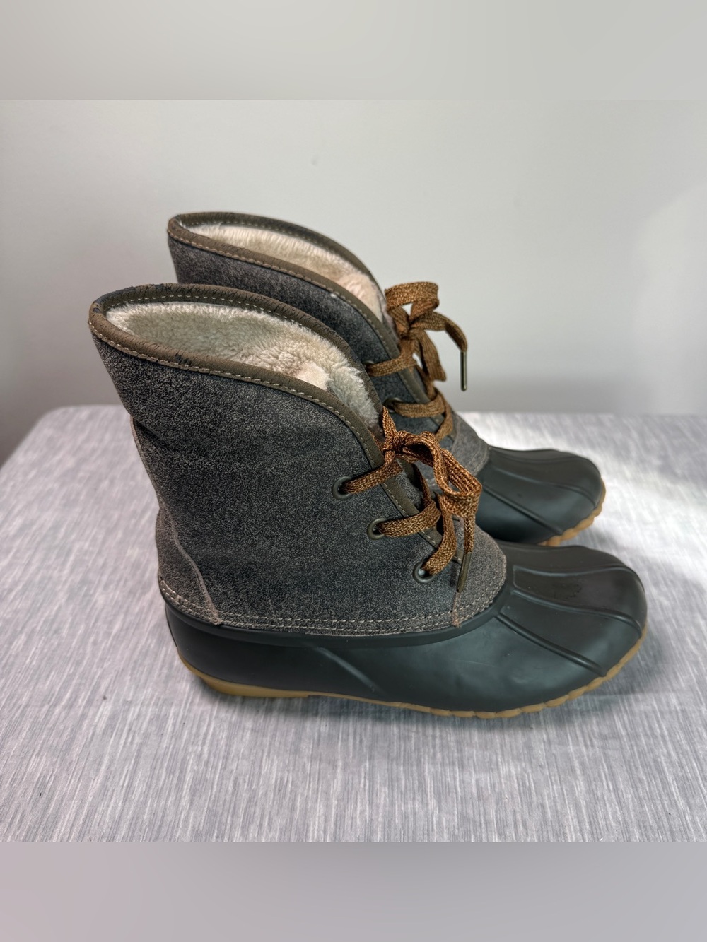 Vintage Sporto Diana Duck Boot | 7 | Gray Suede Faux Fur Lined | Genuine Duck - Picture 1 of 10
